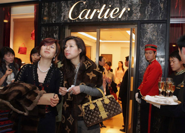 Kína bekebelezi a világ luxusiparát