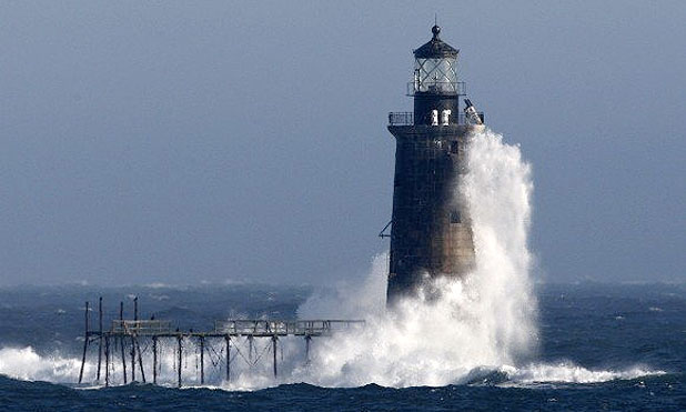 A hónap ajánlata: világítótorony az Atlanti-óceánon 2 millióért!