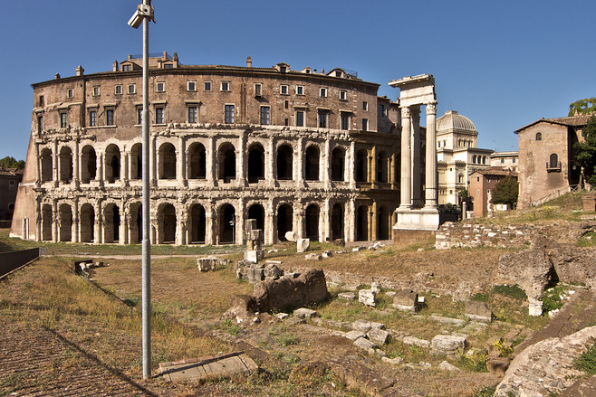 Aki Róma legdrágább lakásában élte gyerekkorát
